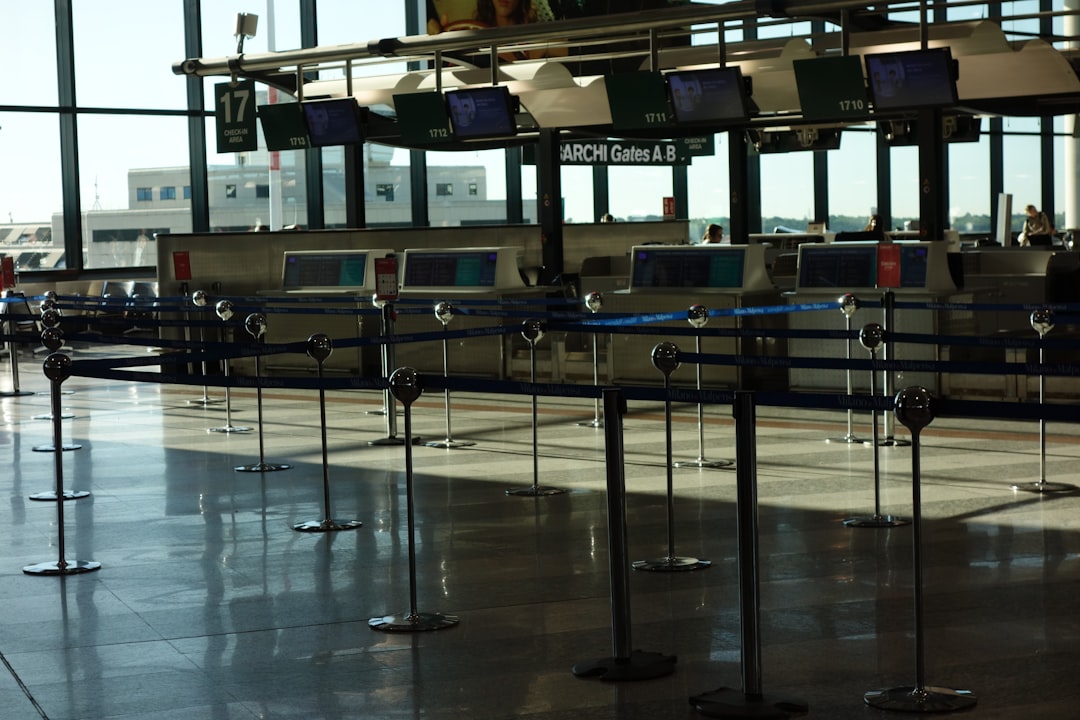 Operacije na aerodromu u industriji putovanja.